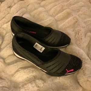 PUMA Softfoam Black & Pink, 7.5 💖